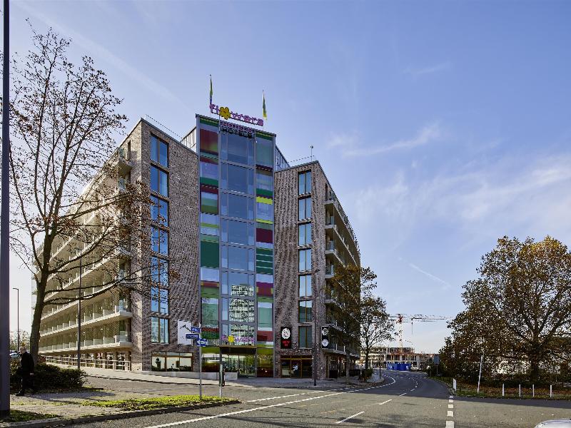 Flowers Hotel Essen image