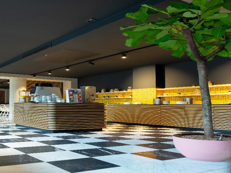 Flowers Hotel Essen image