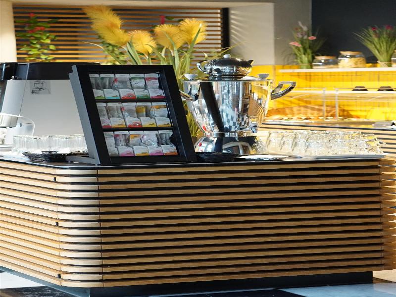 Flowers Hotel Essen image