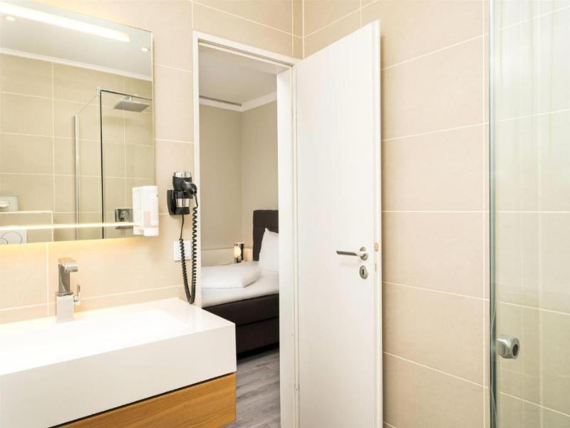 Elaya Hotel Hannover City, Trademark by Wyndham image