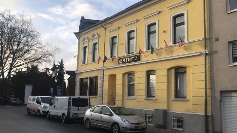 Kispet Deluxe Hotel image
