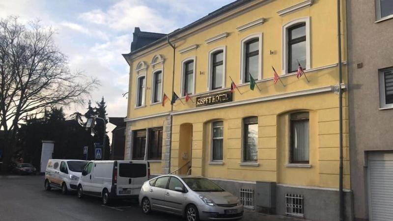 Kispet Deluxe Hotel image