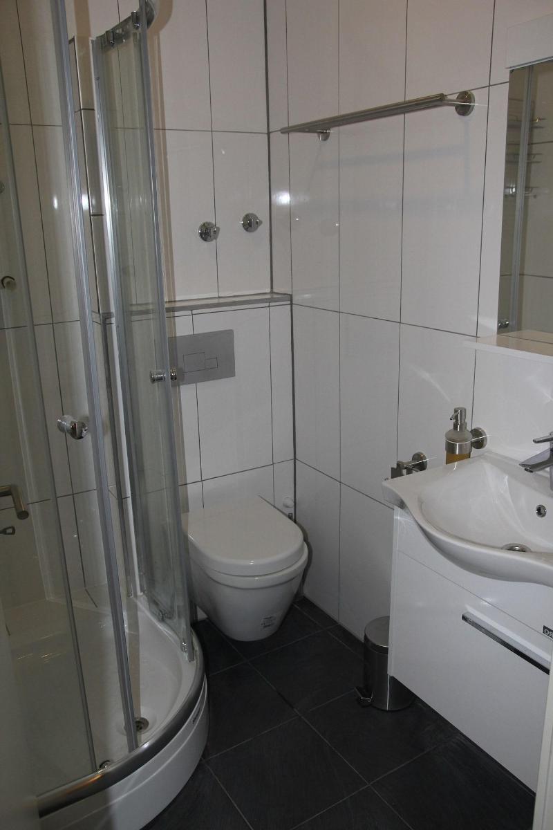 Kispet Deluxe Hotel image