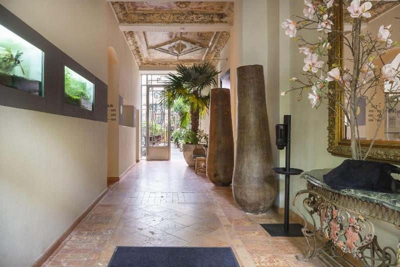 Belfort Rooms & Apartments image