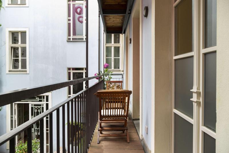 Belfort Rooms & Apartments image