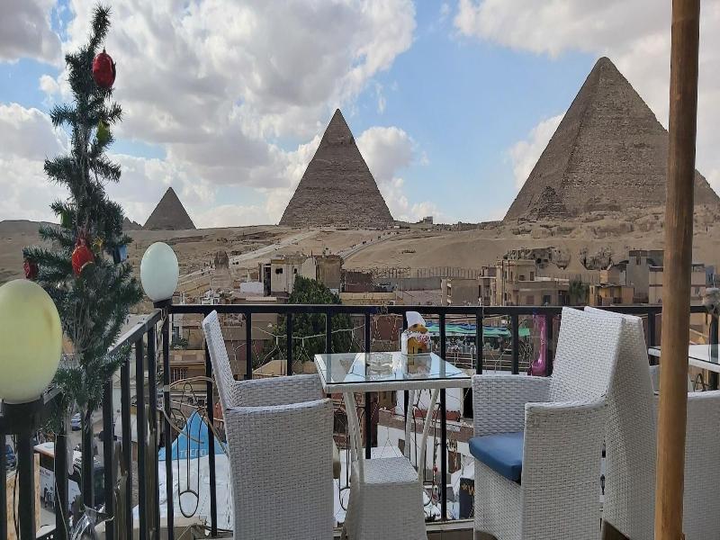 Golden Pyramids Inn image