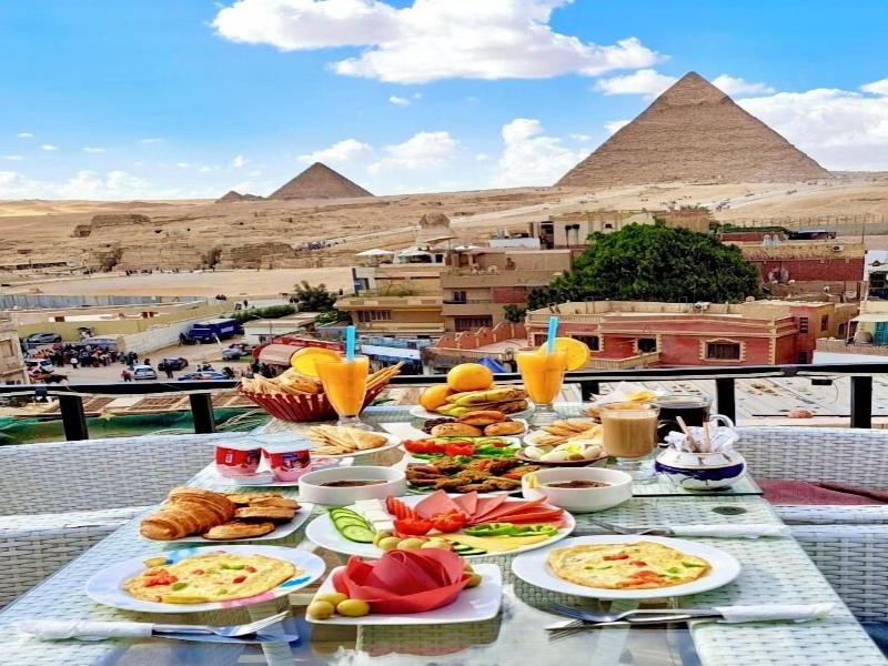 Golden Pyramids Inn image