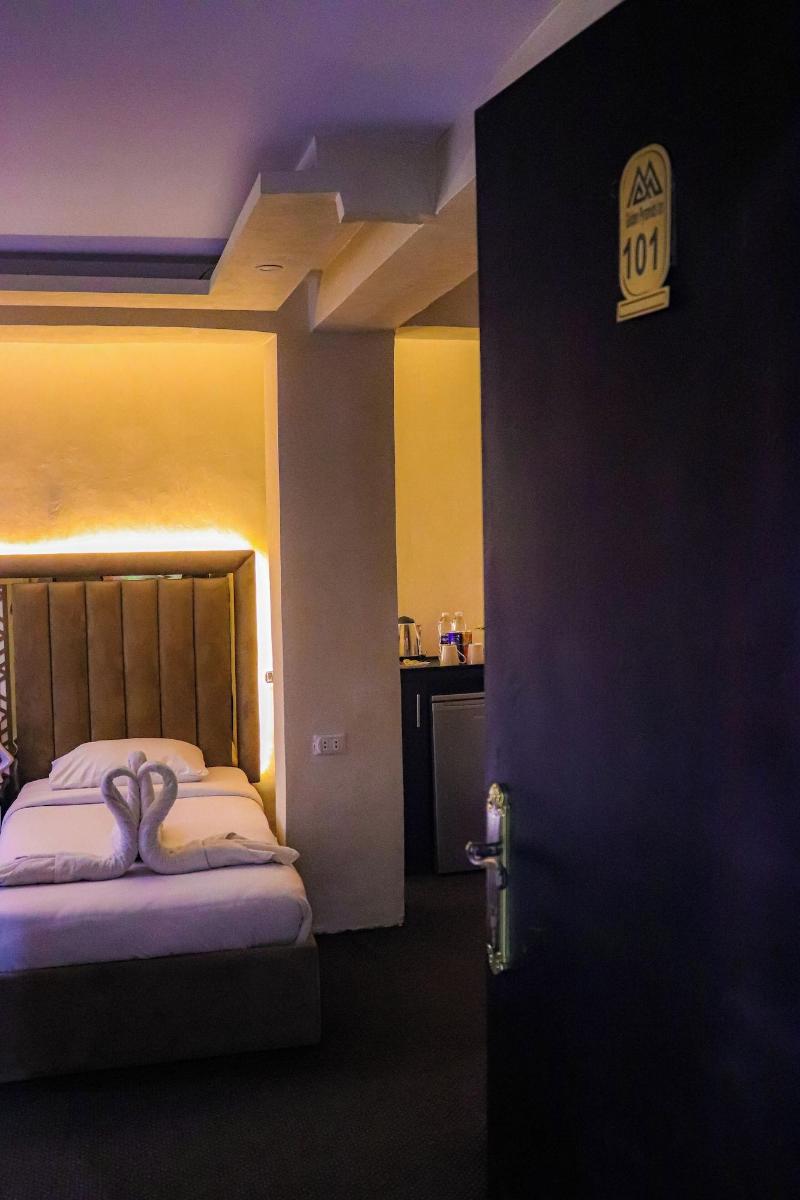 Golden Pyramids Inn image