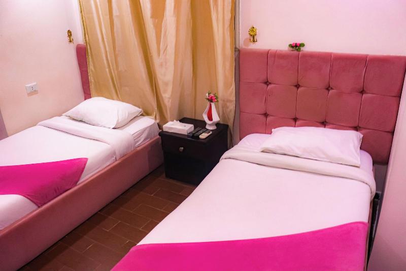 Golden Pyramids Inn image