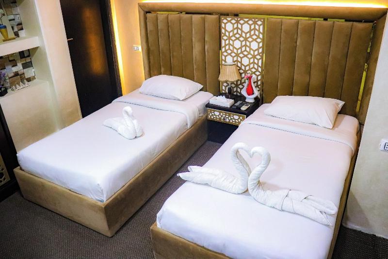 Golden Pyramids Inn image