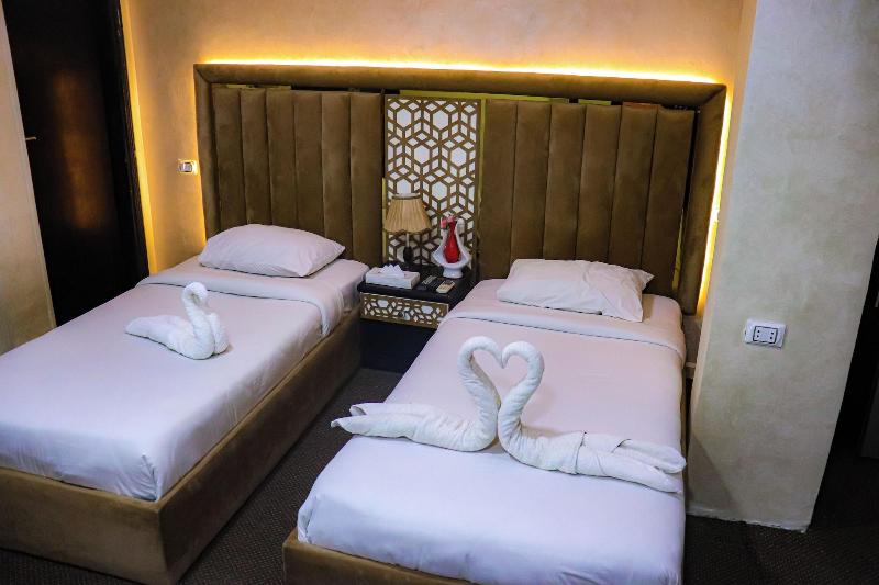 Golden Pyramids Inn image