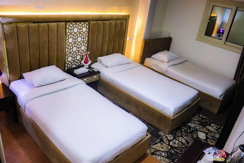 Golden Pyramids Inn image