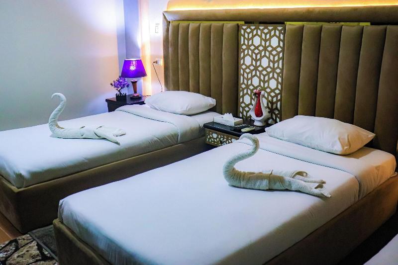 Golden Pyramids Inn image