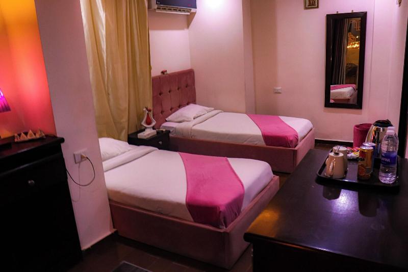 Golden Pyramids Inn image