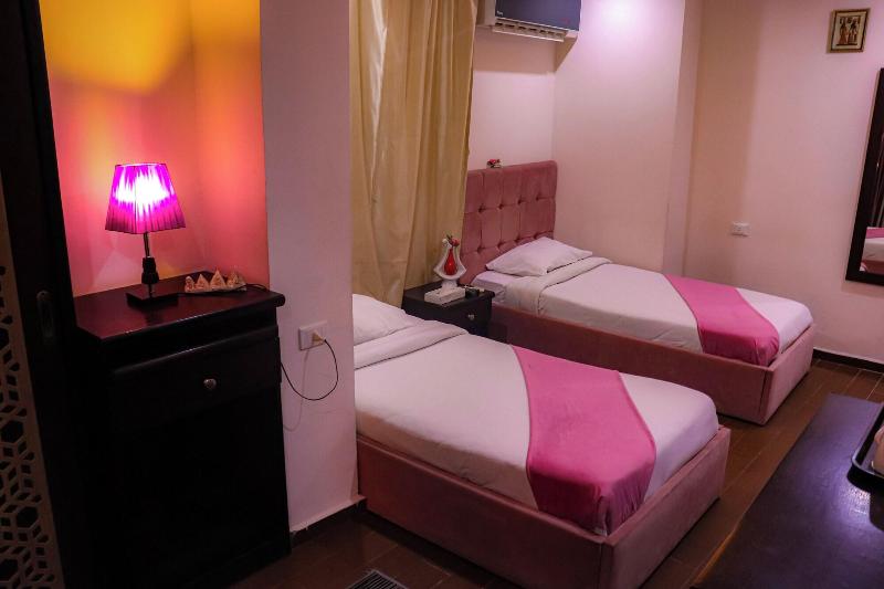 Golden Pyramids Inn image