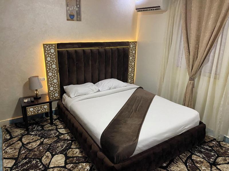 Golden Pyramids Inn image