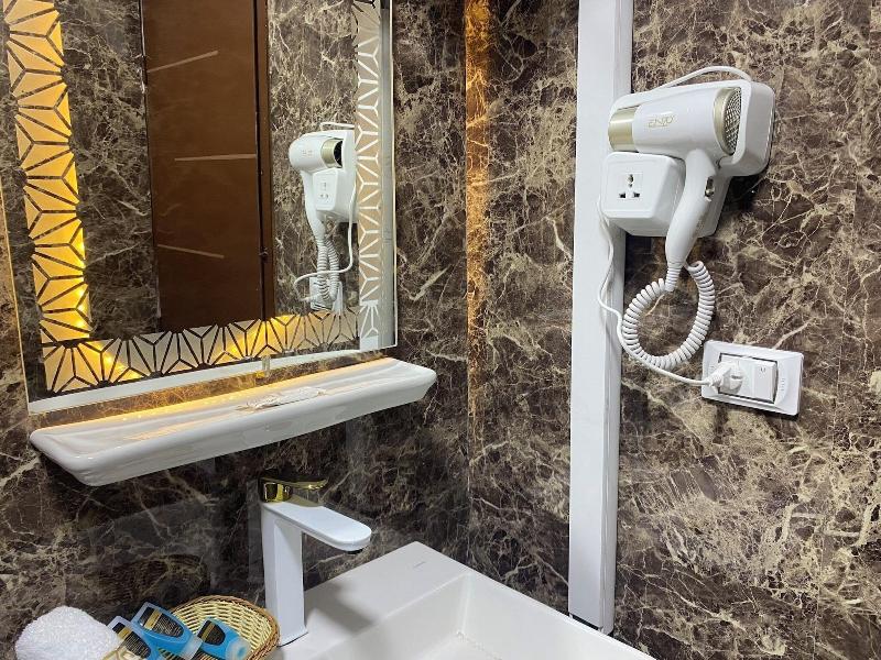 Golden Pyramids Inn image
