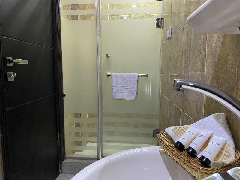Golden Pyramids Inn image