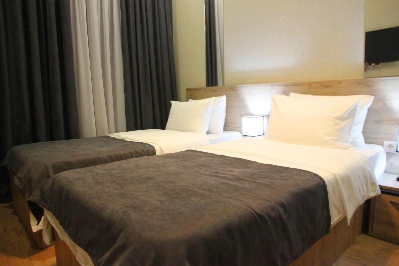 City Heart Hotel image