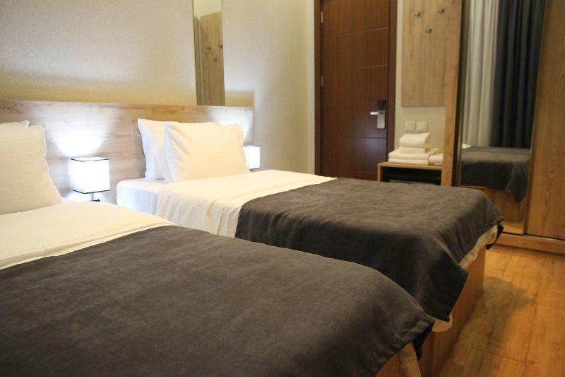 City Heart Hotel image