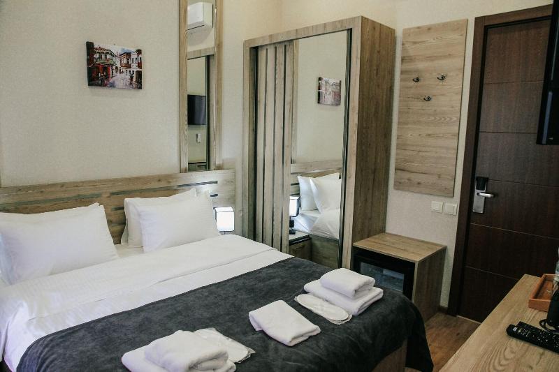 City Heart Hotel image