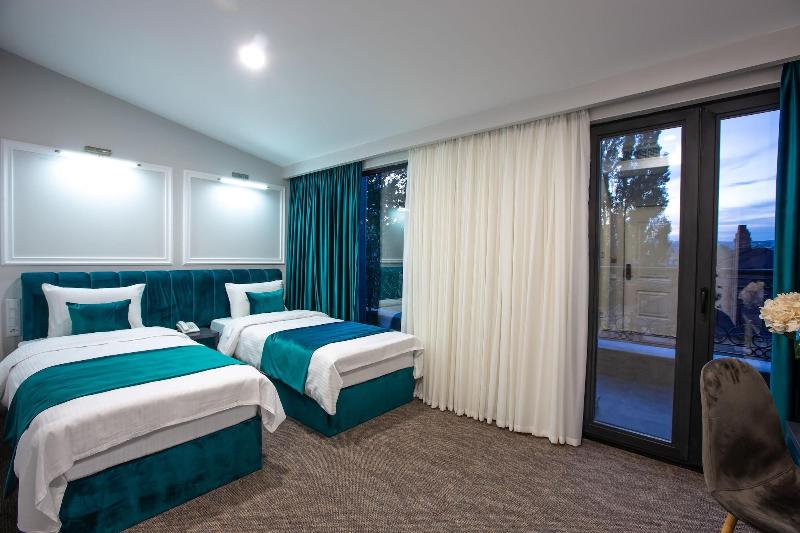 Royal Inn image