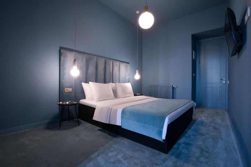 Freeze Inn Hotel image