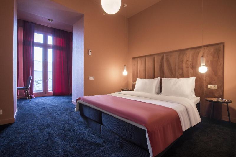 Freeze Inn Hotel image