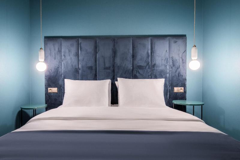 Freeze Inn Hotel image