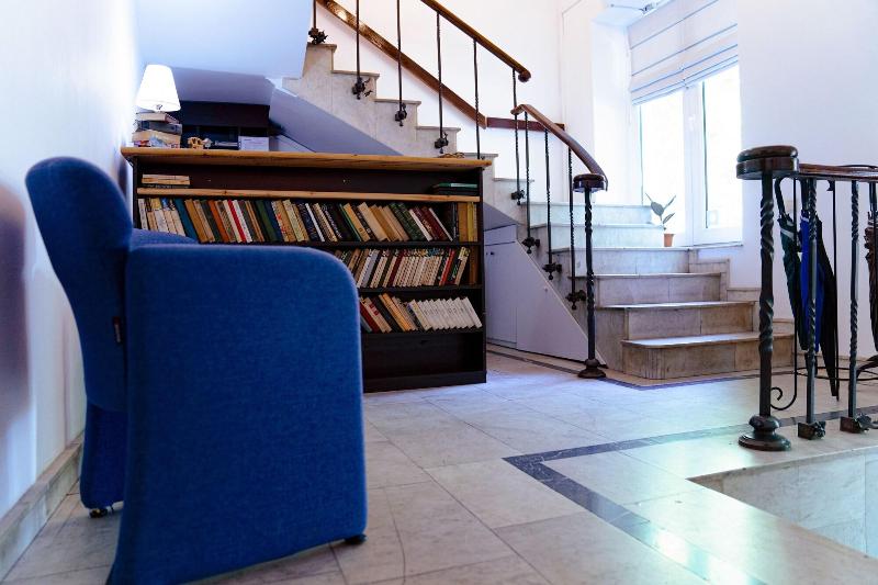 Biblioteka Hotel Rustaveli image