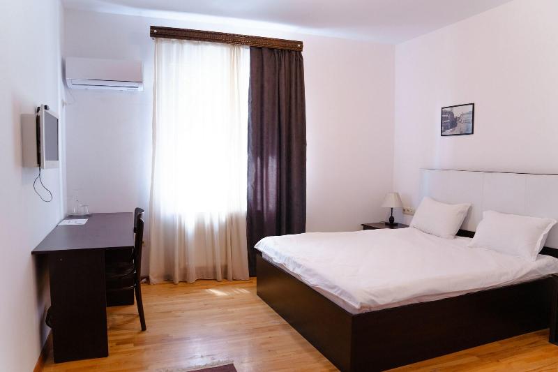 Biblioteka Hotel Rustaveli image