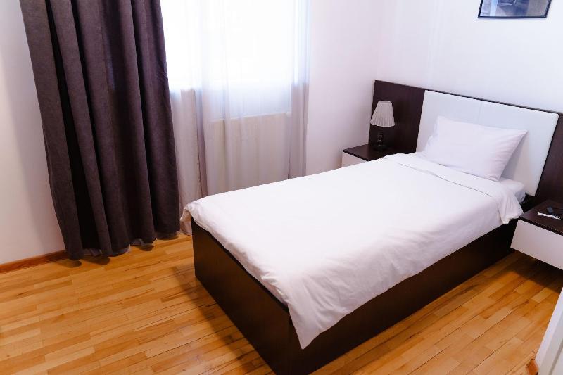 Biblioteka Hotel Rustaveli image