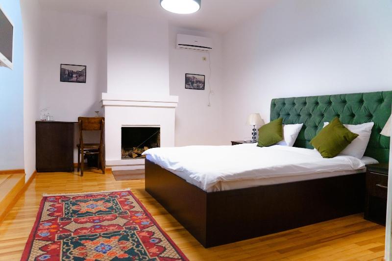 Biblioteka Hotel Rustaveli image