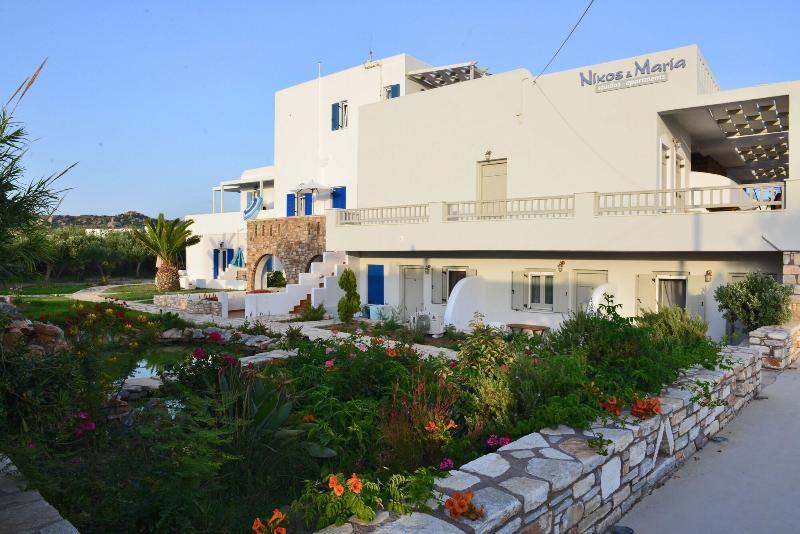 Nikos & Maria Studios
