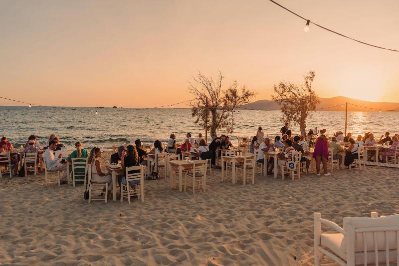 Nikos & Maria Studios