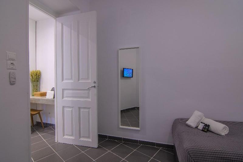 Art Pantheon - Suites & Apartments image