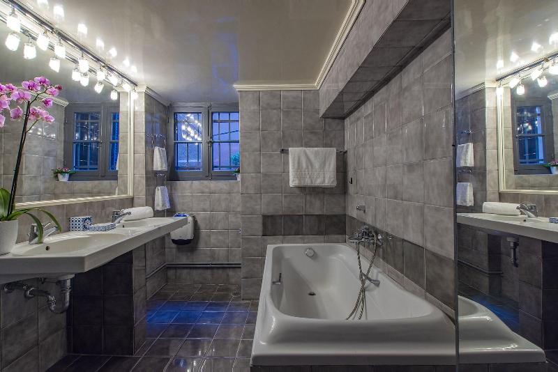 Art Pantheon - Suites & Apartments image