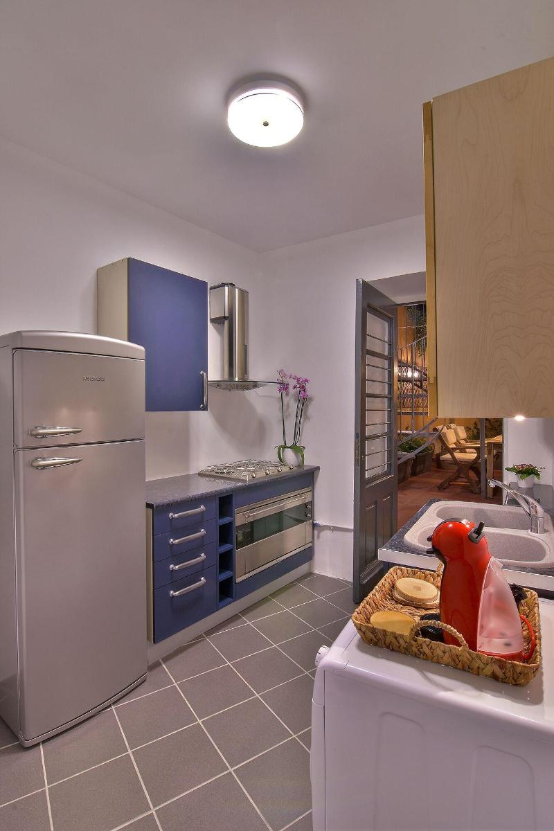 Art Pantheon - Suites & Apartments image