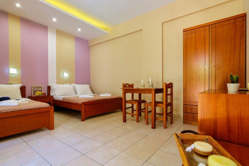Relax Apartments & Studios image