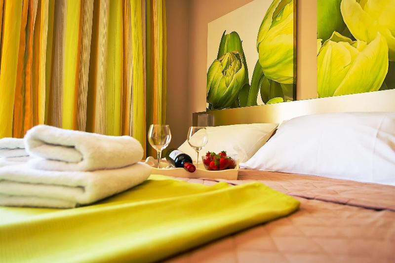 Relax Apartments & Studios image