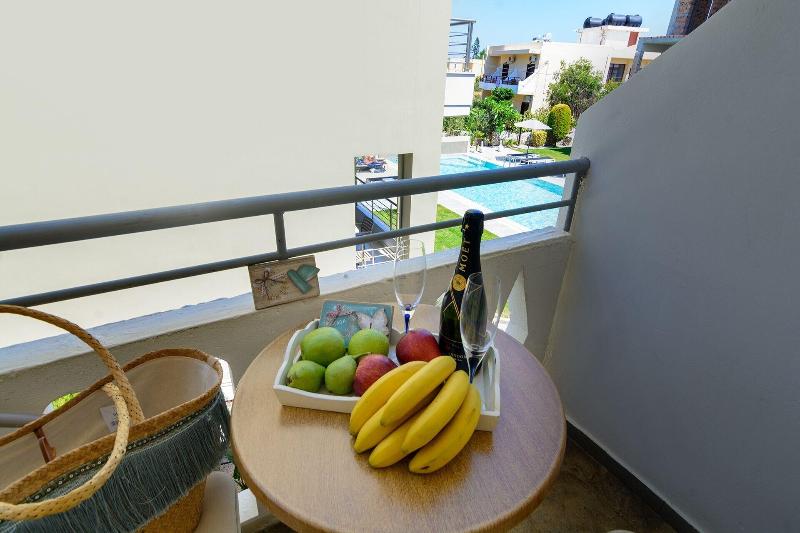 Relax Apartments & Studios image