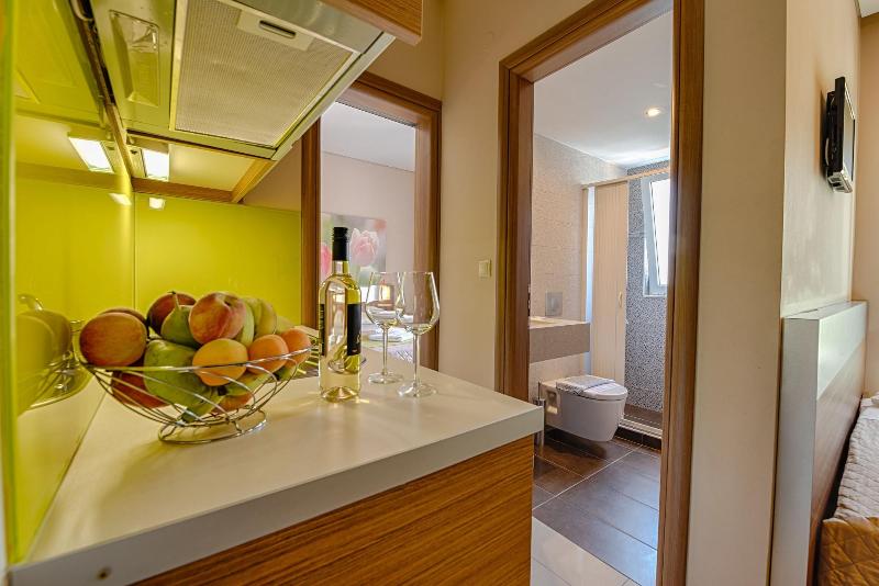 Relax Apartments & Studios image