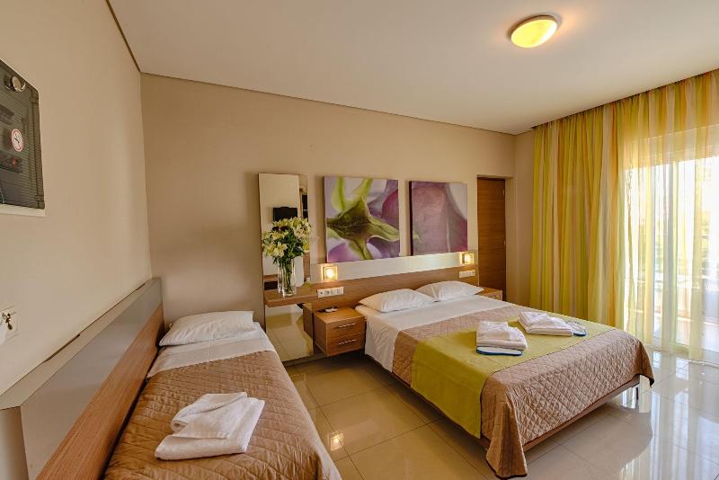Relax Apartments & Studios image