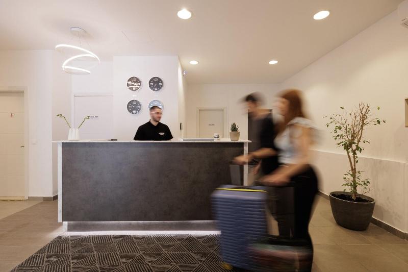Local Hostel & Suites image
