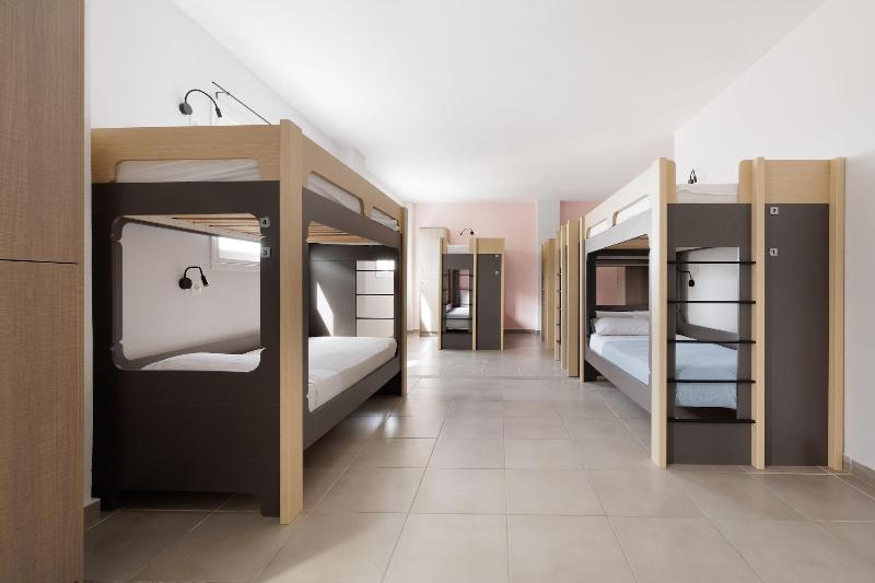 Local Hostel & Suites image