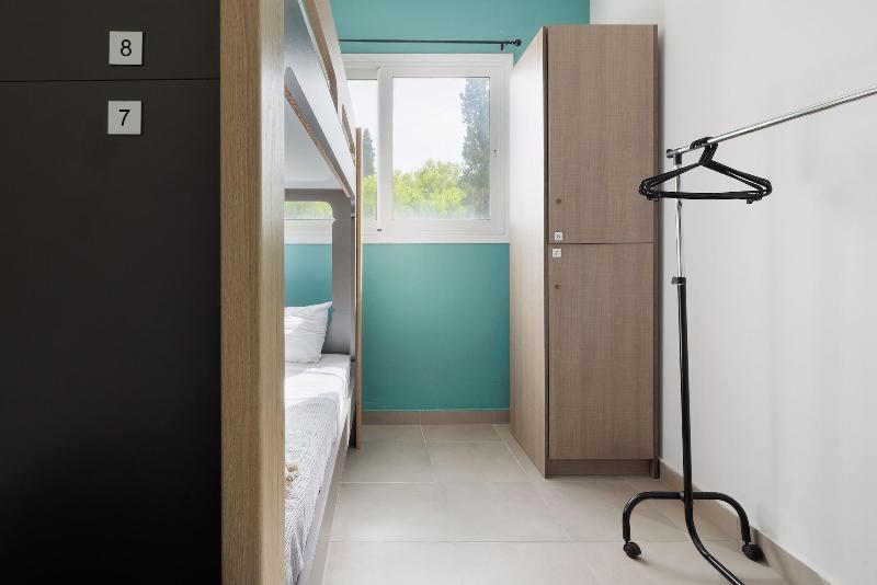 Local Hostel & Suites image