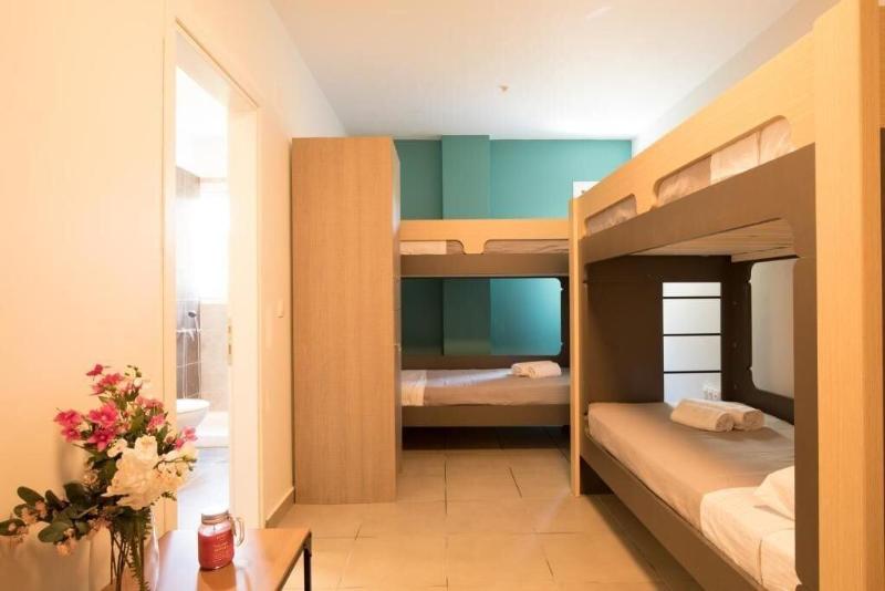 Local Hostel & Suites image