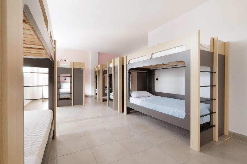 Local Hostel & Suites image