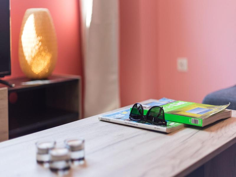 Local Hostel & Suites image