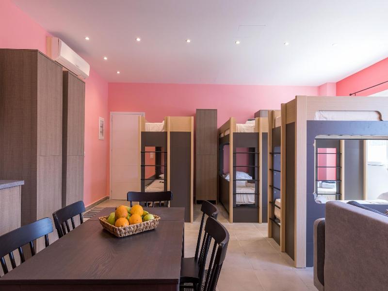 Local Hostel & Suites image